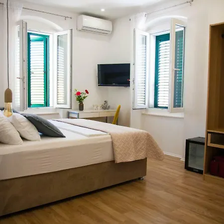 Soukki Town Centre 1 Guest house Split