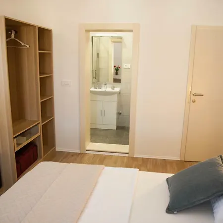Soukki Town Centre 1 Guest house