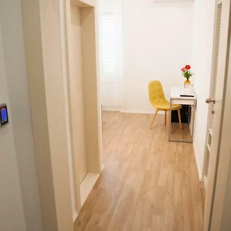 Soukki Town Centre 1 Guest house